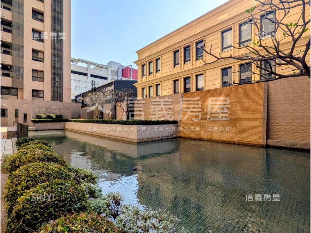 劍橋樹海景邊間三房平車房屋室內格局與周邊環境