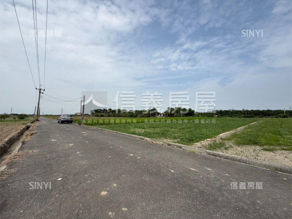 下營區前後臨路方正土地房屋室內格局與周邊環境
