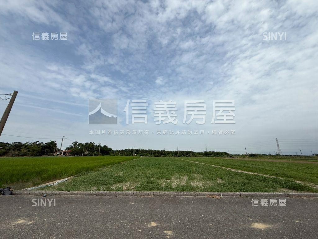 下營區前後臨路方正土地房屋室內格局與周邊環境