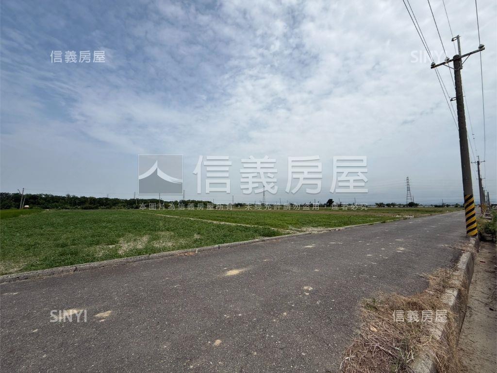 下營區前後臨路方正土地房屋室內格局與周邊環境