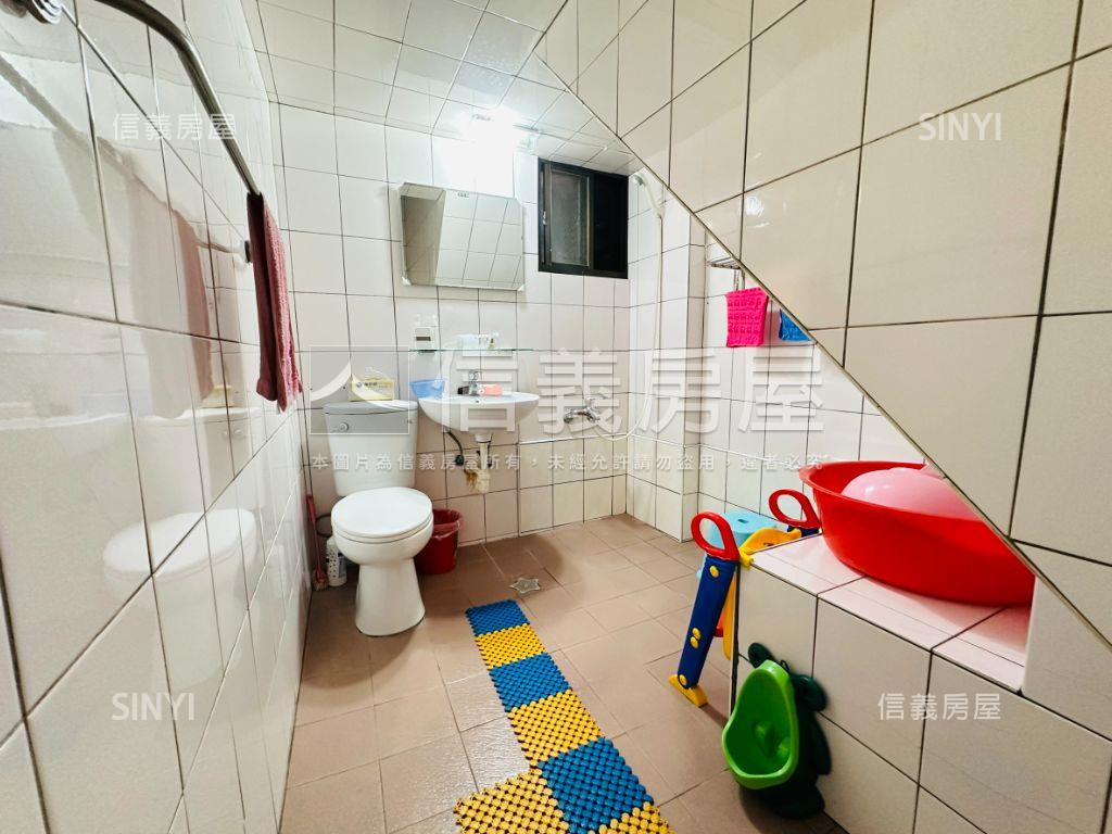 近東橋大面寬邊間採光車墅房屋室內格局與周邊環境