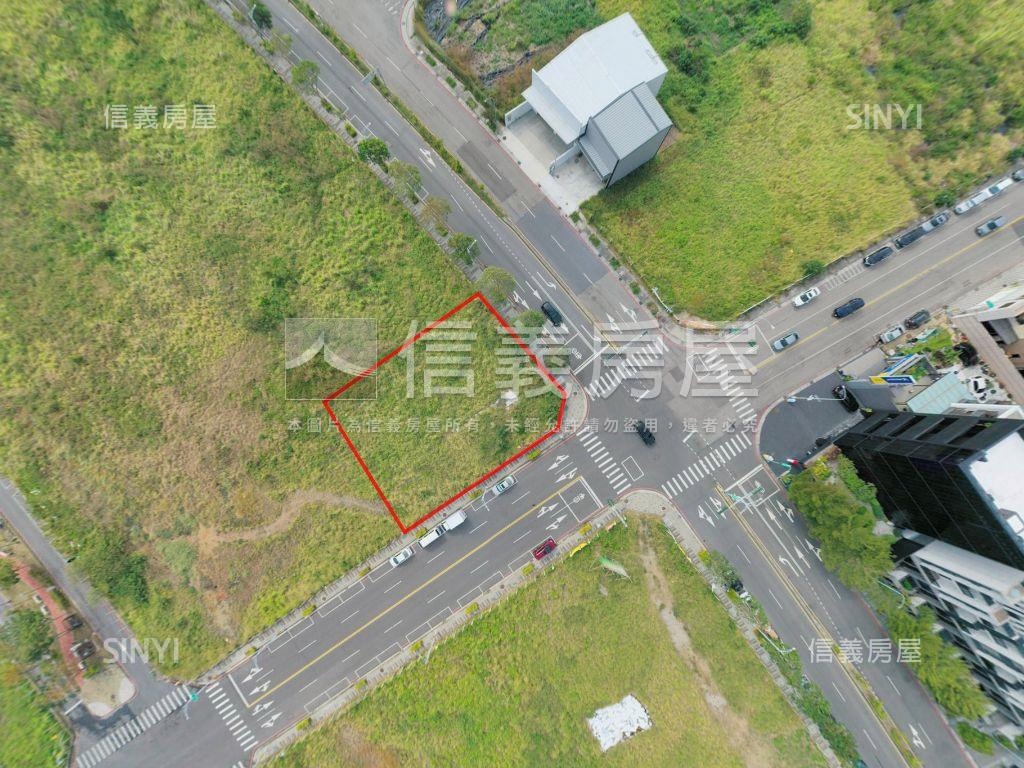 未來足球場單元四方正角地房屋室內格局與周邊環境