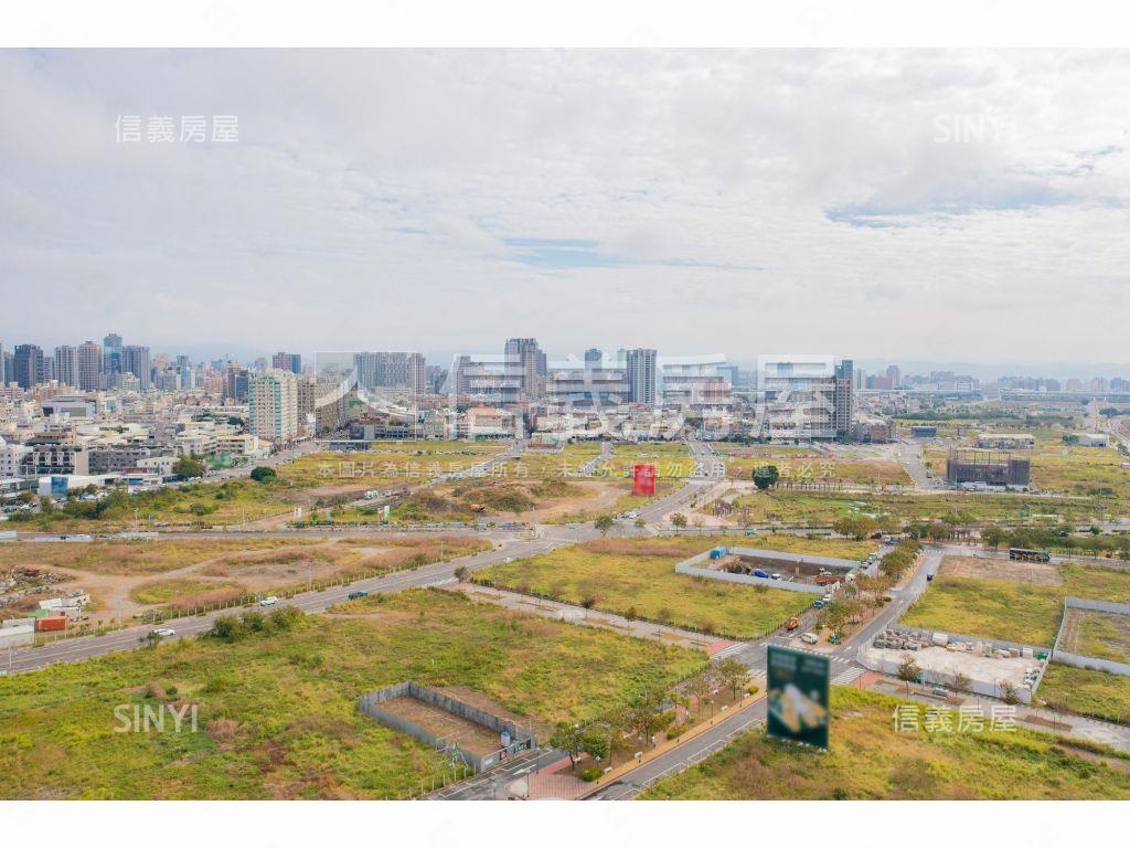 未來足球場單元四方正角地房屋室內格局與周邊環境