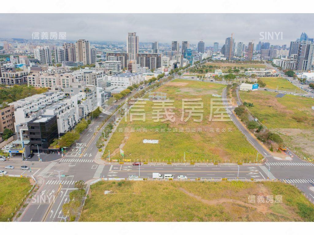 未來足球場單元四方正角地房屋室內格局與周邊環境