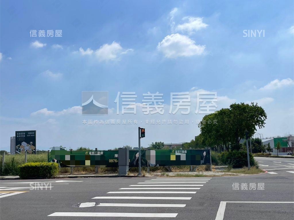 未來足球場單元四方正角地房屋室內格局與周邊環境