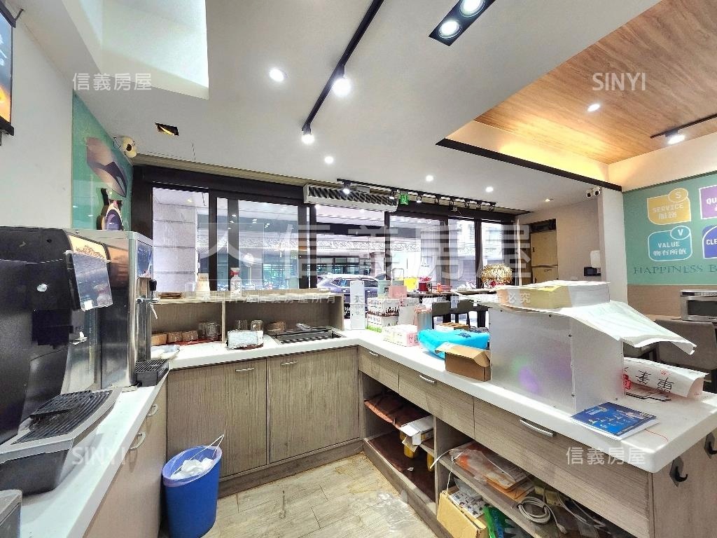 鶯歌大面寬店面房屋室內格局與周邊環境