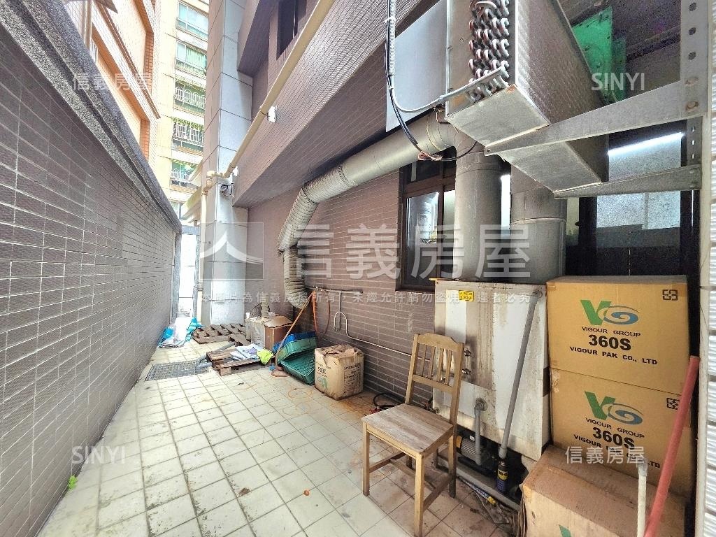 鶯歌大面寬店面房屋室內格局與周邊環境