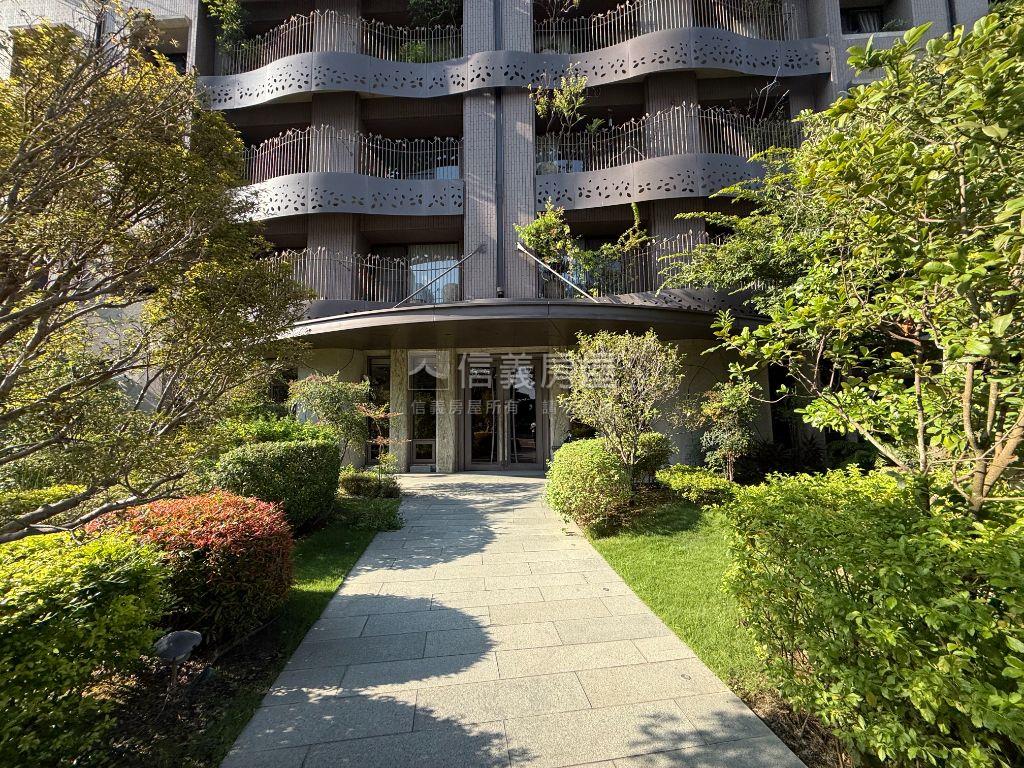 龍寶悅臻邸房屋室內格局與周邊環境