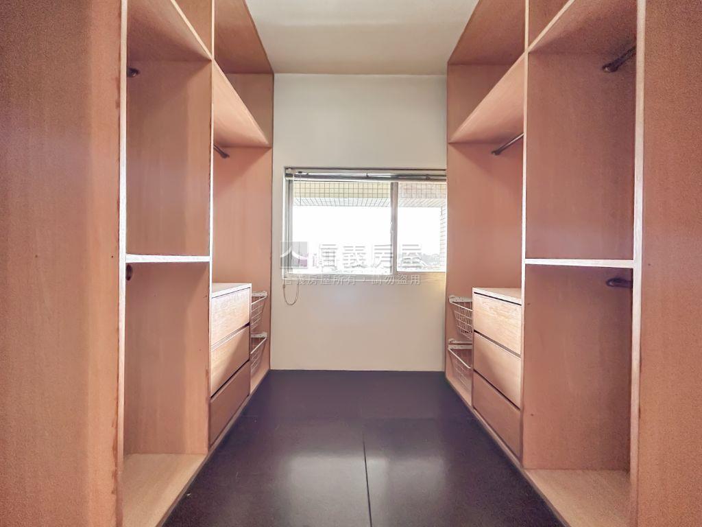 ⭐ＭＥ時代挑高小資美宅⭐房屋室內格局與周邊環境