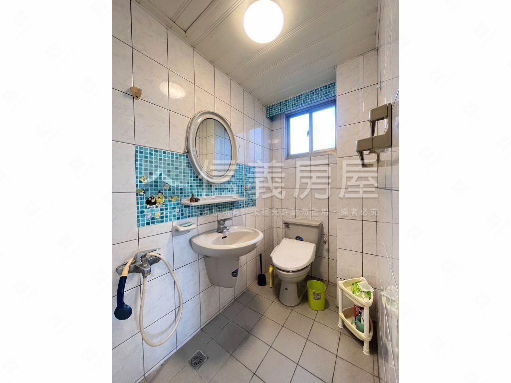 平鎮雙衛浴開窗美三房車位房屋室內格局與周邊環境