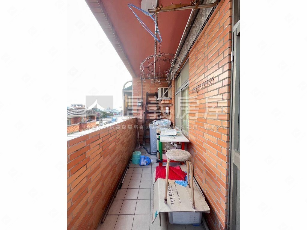 平鎮雙衛浴開窗美三房車位房屋室內格局與周邊環境