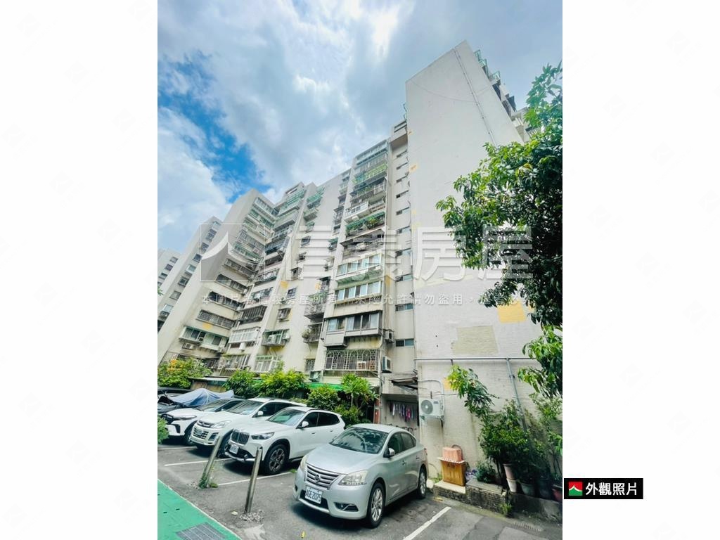 忠駝高樓邊間２房房屋室內格局與周邊環境