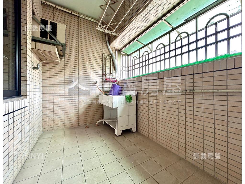 文山棋琴高樓四房平車房屋室內格局與周邊環境