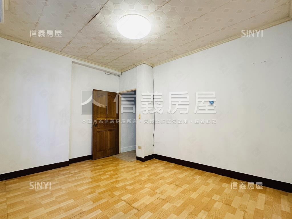 新和商圈採光好方正三房房屋室內格局與周邊環境