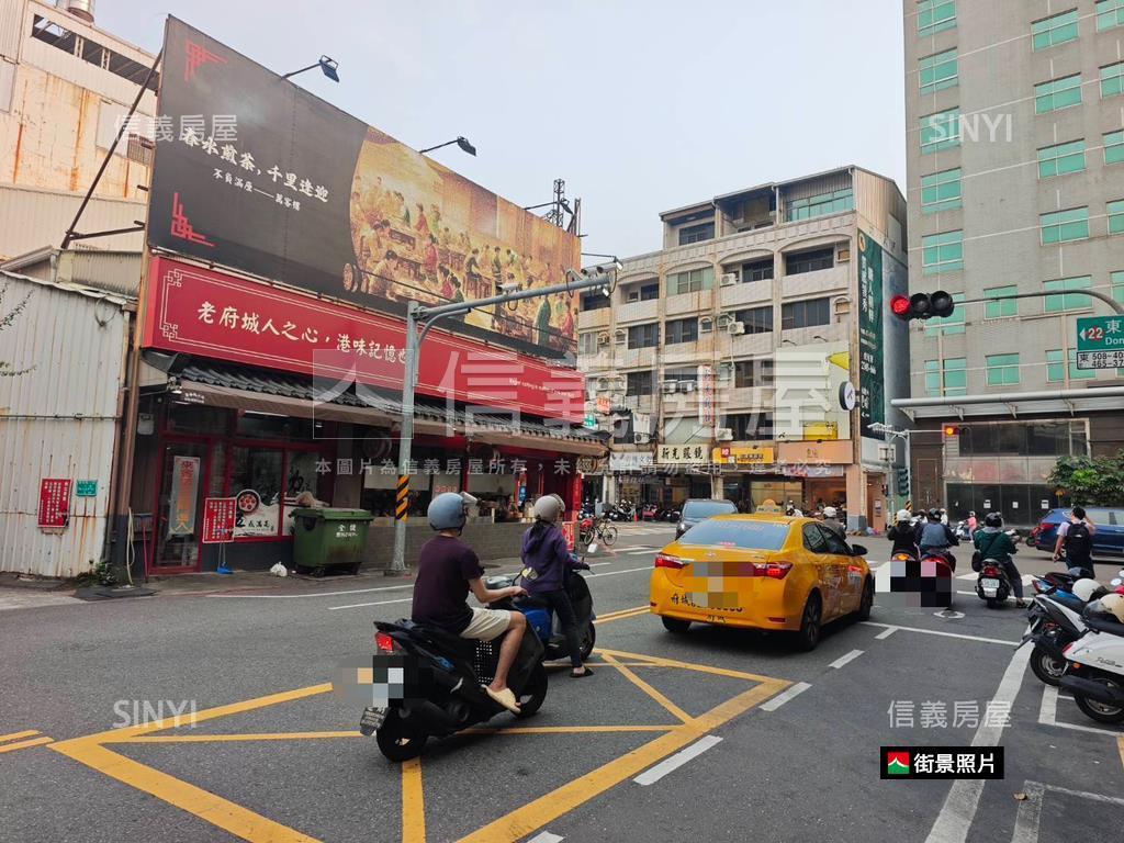 東區萬客樓三角窗店面房屋室內格局與周邊環境