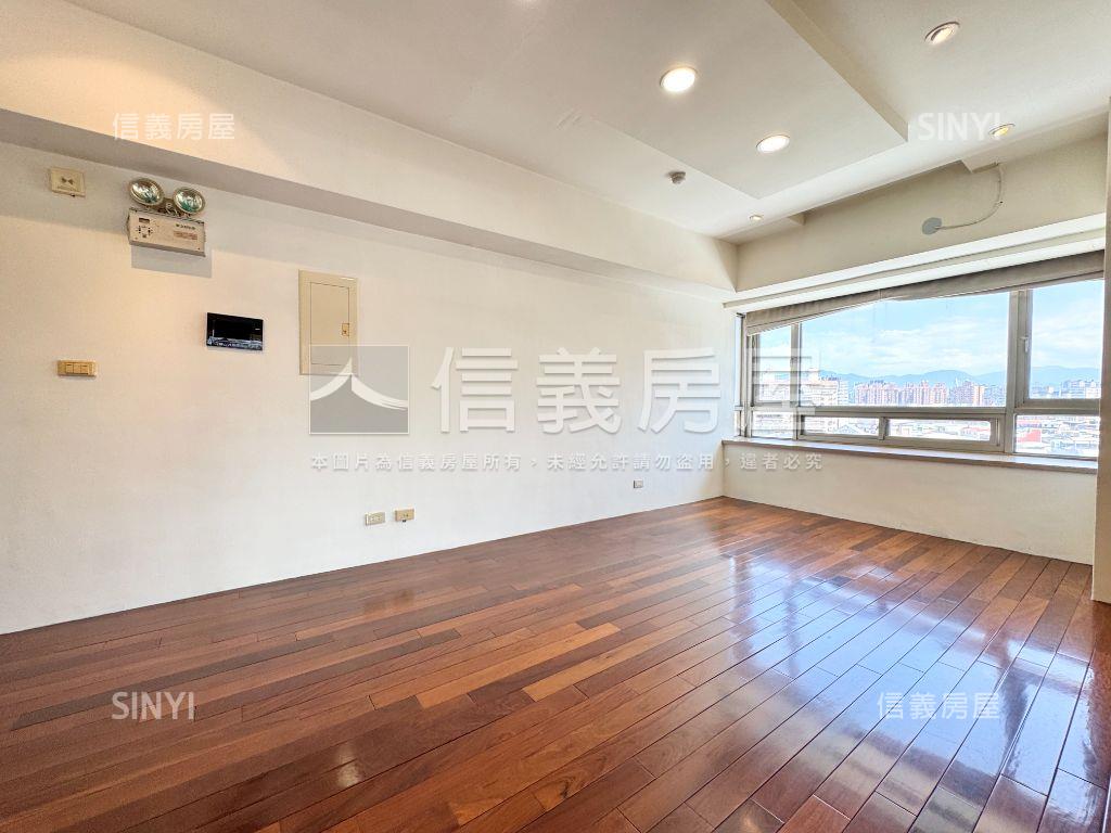 永貞一品電梯四房＋大車位房屋室內格局與周邊環境