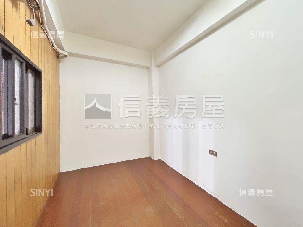 【新莊】捷運成家採光三房房屋室內格局與周邊環境