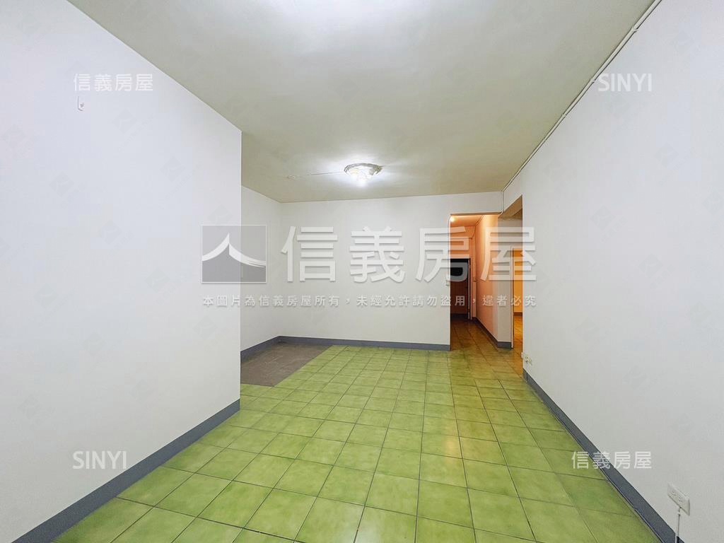 近三和國中捷運站三樓寓房屋室內格局與周邊環境