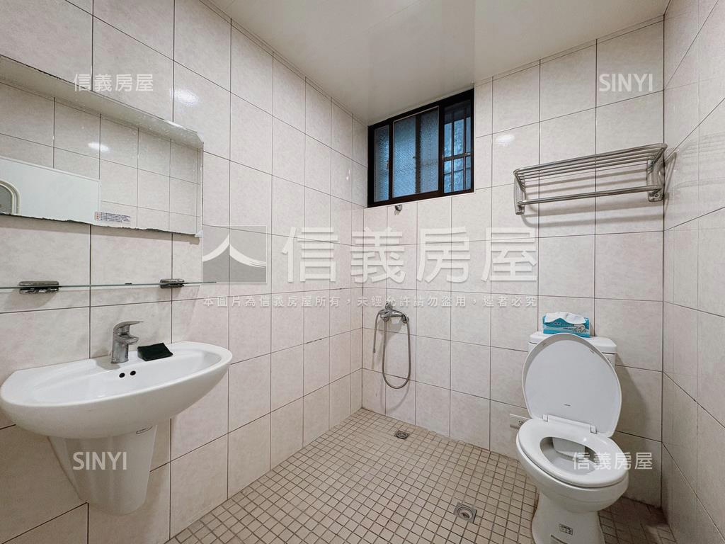 近三和國中捷運站三樓寓房屋室內格局與周邊環境
