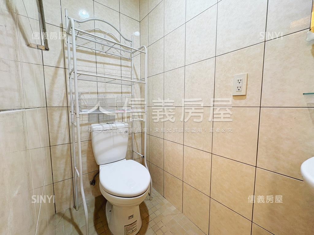 近三和國中捷運站三樓寓房屋室內格局與周邊環境