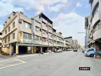 小港機場捷運邊間傳世金店