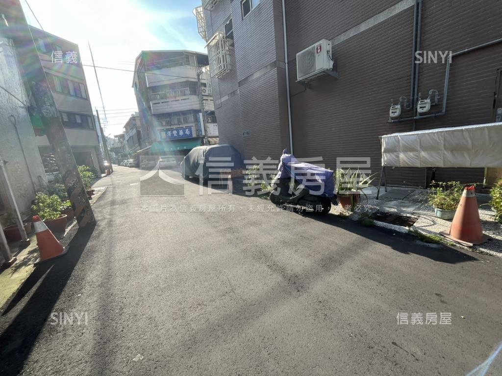 首購族三房稀有釋出房屋室內格局與周邊環境