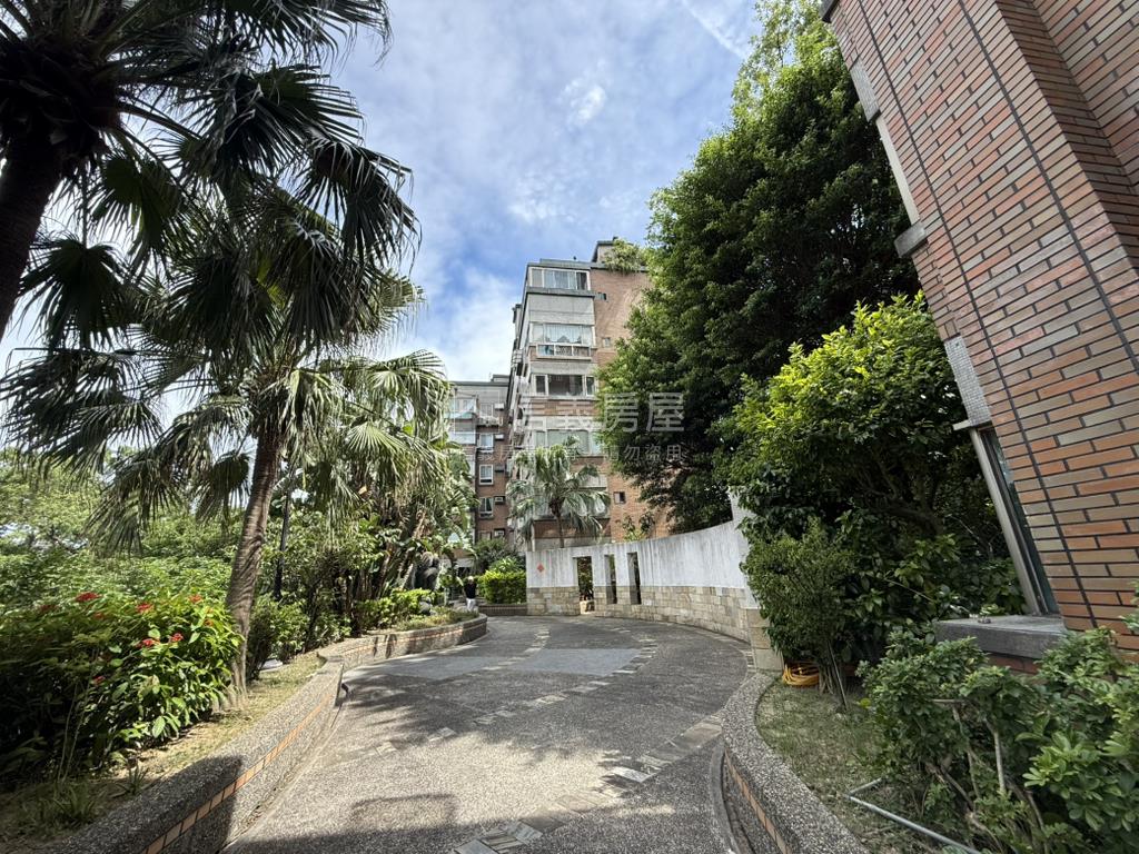 利陽藝術學院景觀２房車位房屋室內格局與周邊環境