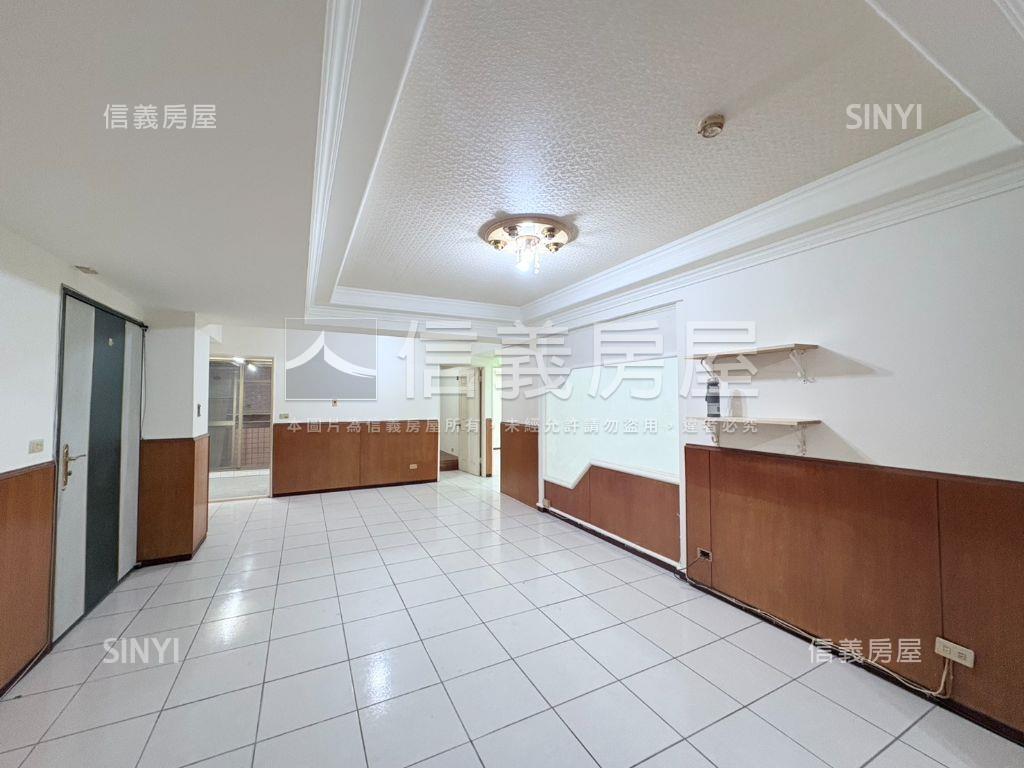 南屯藝術麗境４房休旅車位房屋室內格局與周邊環境