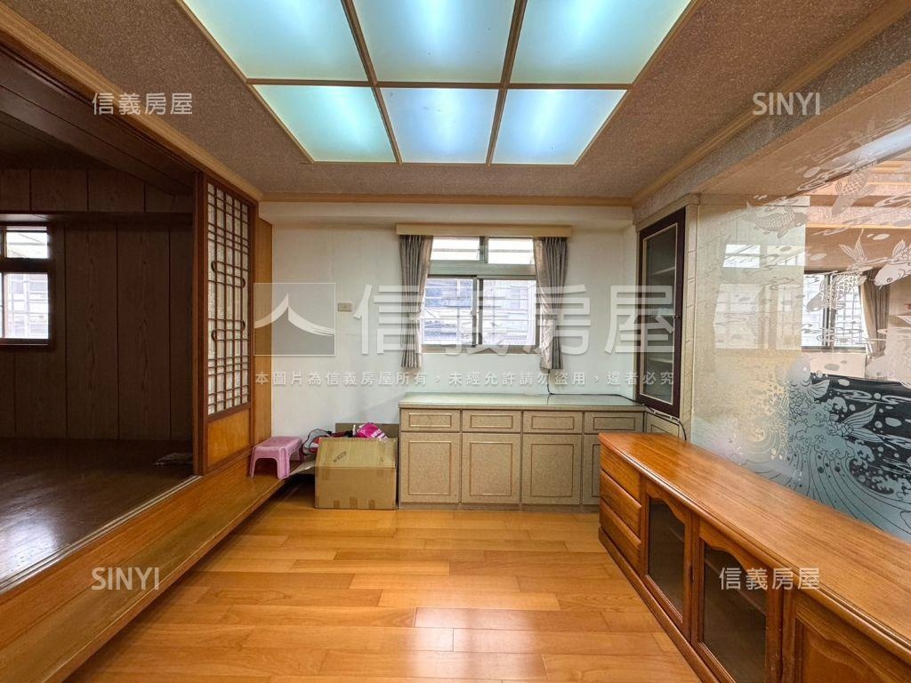 捷運總站•邊間雙衛三房房屋室內格局與周邊環境