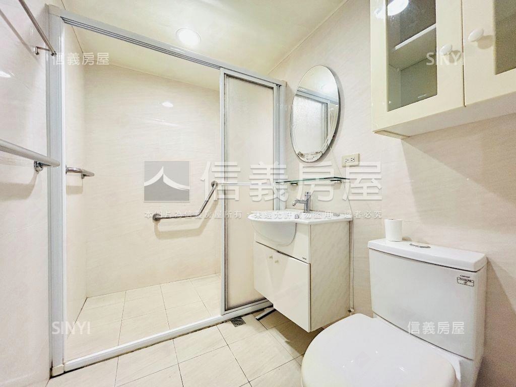 大湖庭閣電梯４房平面車位房屋室內格局與周邊環境