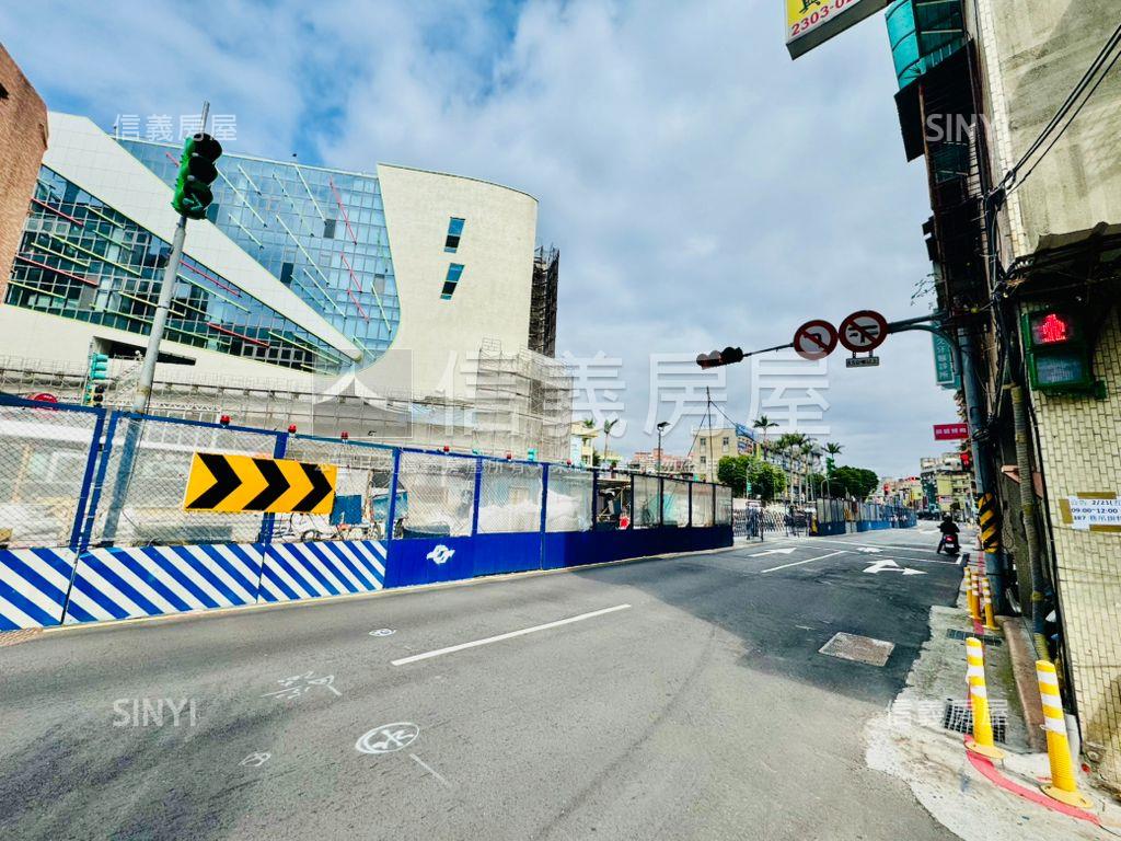 金店面✦近未來捷運萬大線房屋室內格局與周邊環境