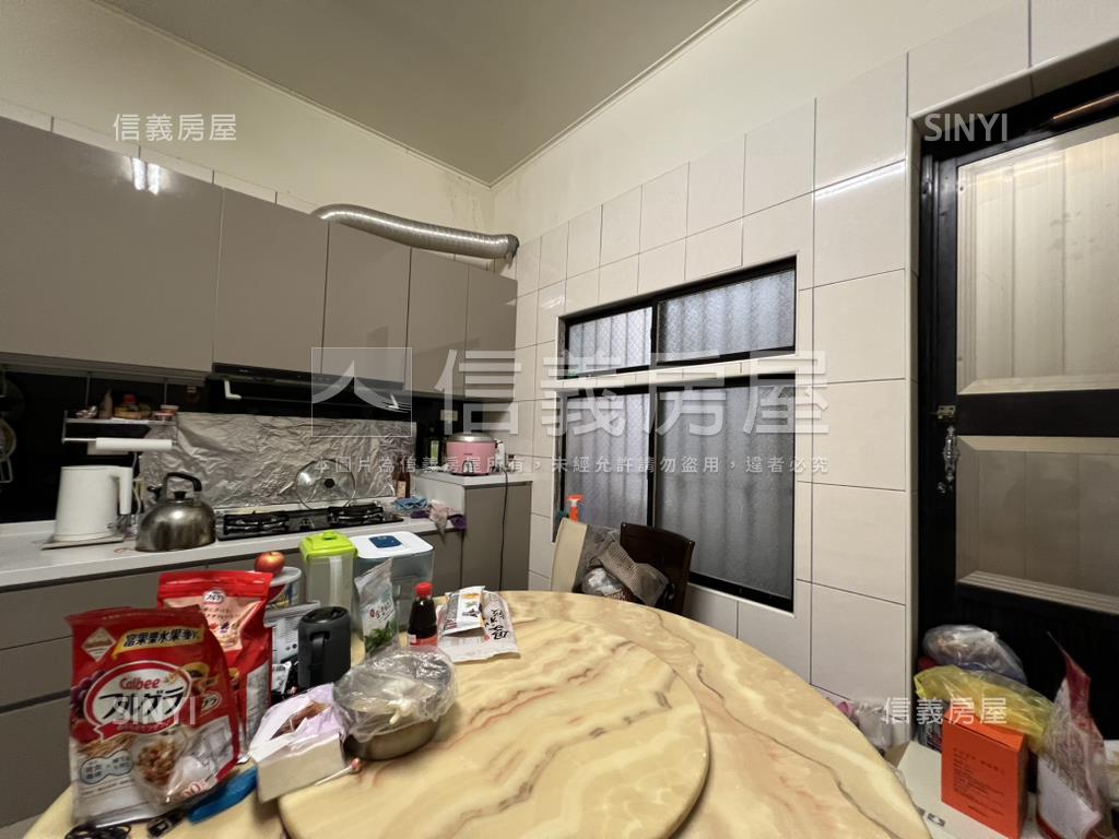 潭子臨路透天房屋室內格局與周邊環境