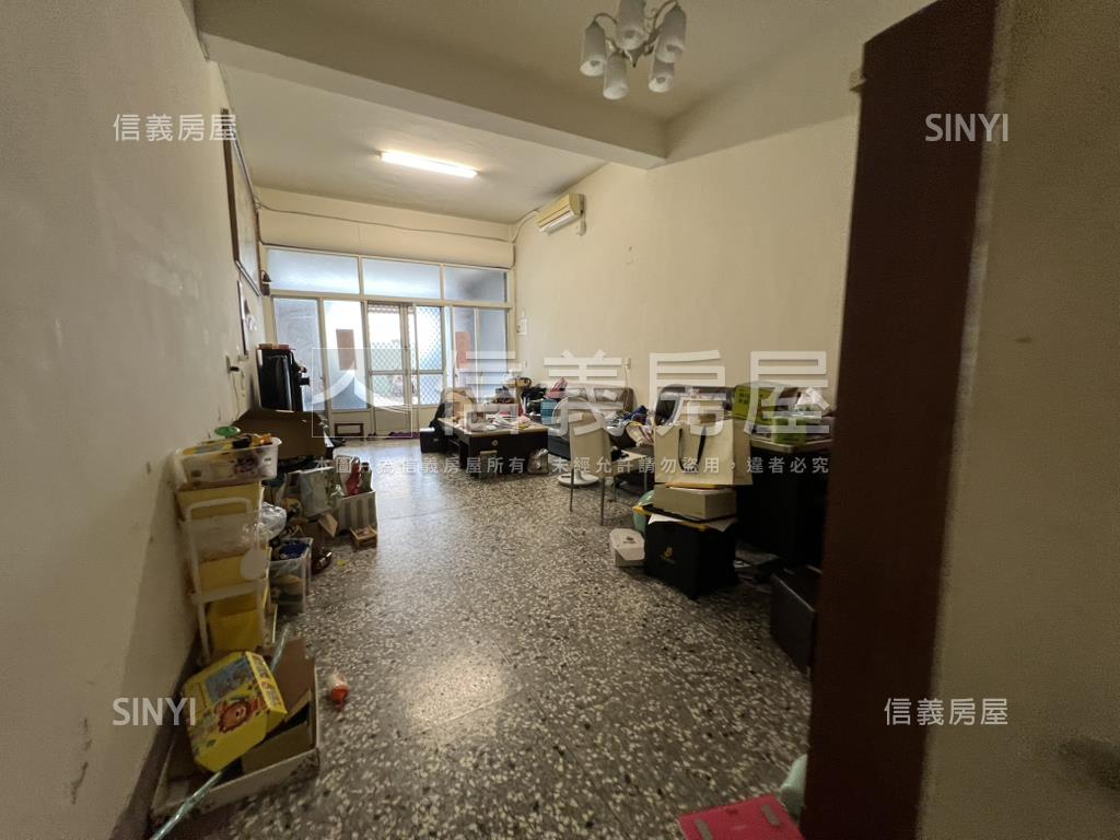 潭子臨路透天房屋室內格局與周邊環境