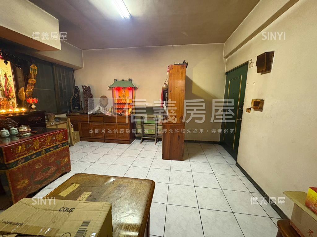 歡喜國三房平車房屋室內格局與周邊環境