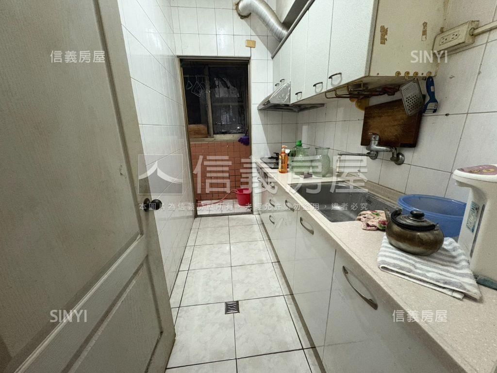 歡喜國三房平車房屋室內格局與周邊環境