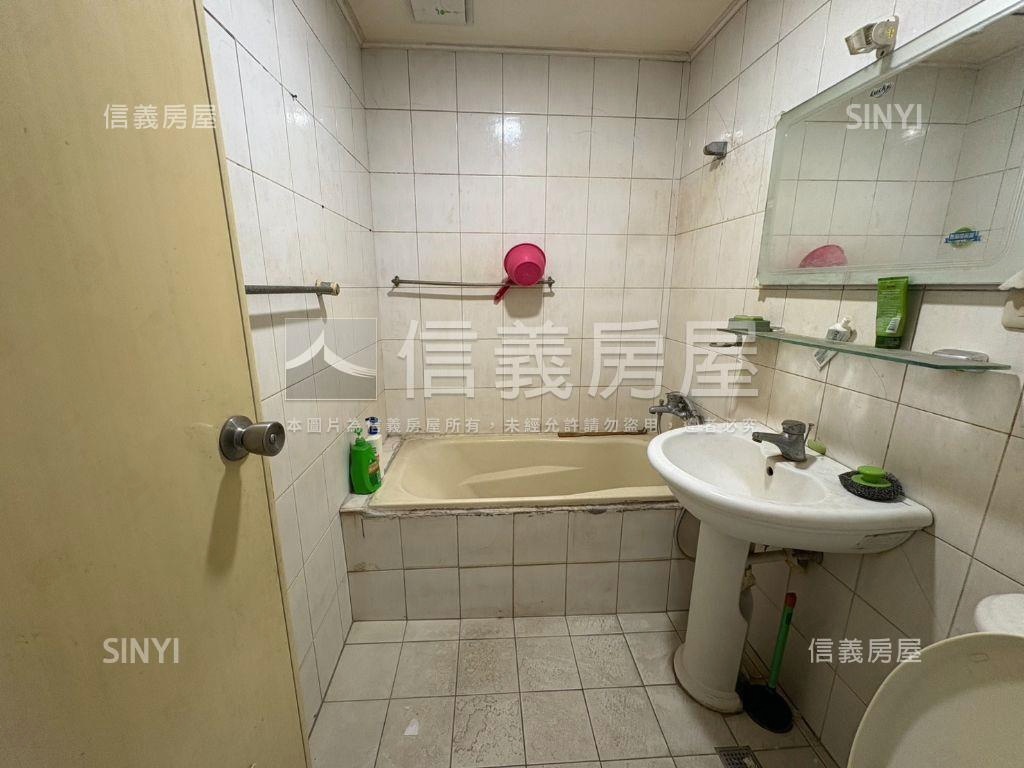 歡喜國三房平車房屋室內格局與周邊環境