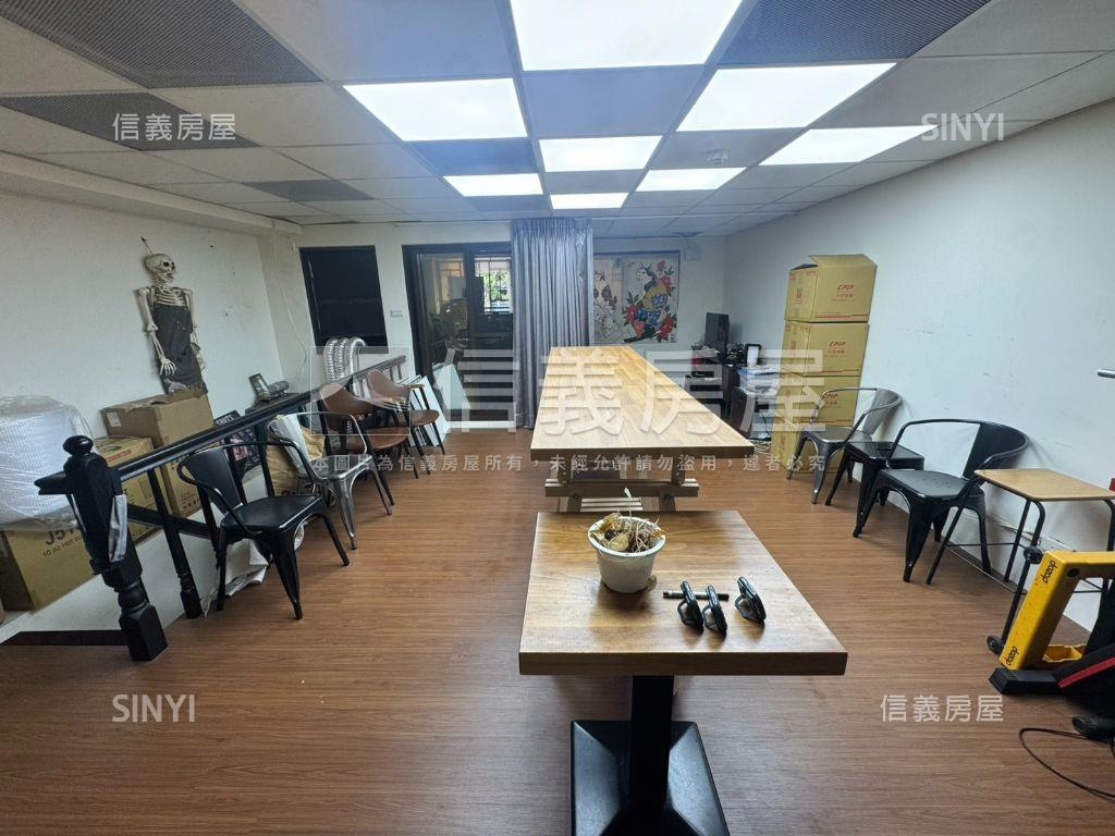林口、正信義路優質金店面房屋室內格局與周邊環境