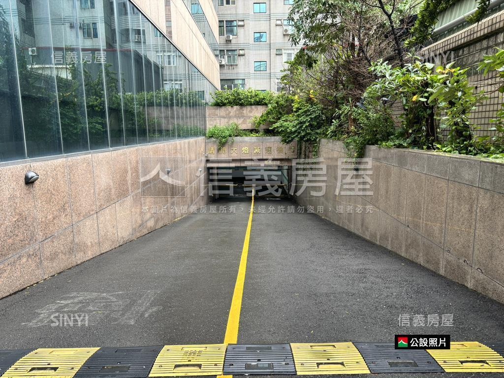 亞太財經廣場附平車房屋室內格局與周邊環境