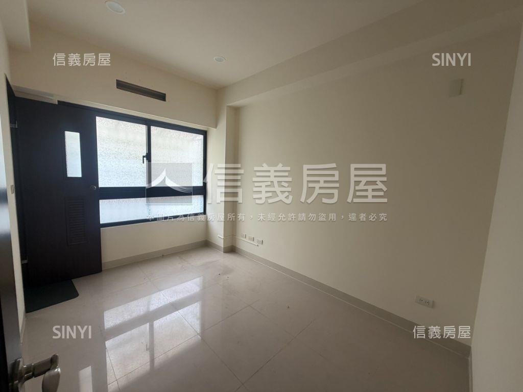 中正預校正路金透店房屋室內格局與周邊環境