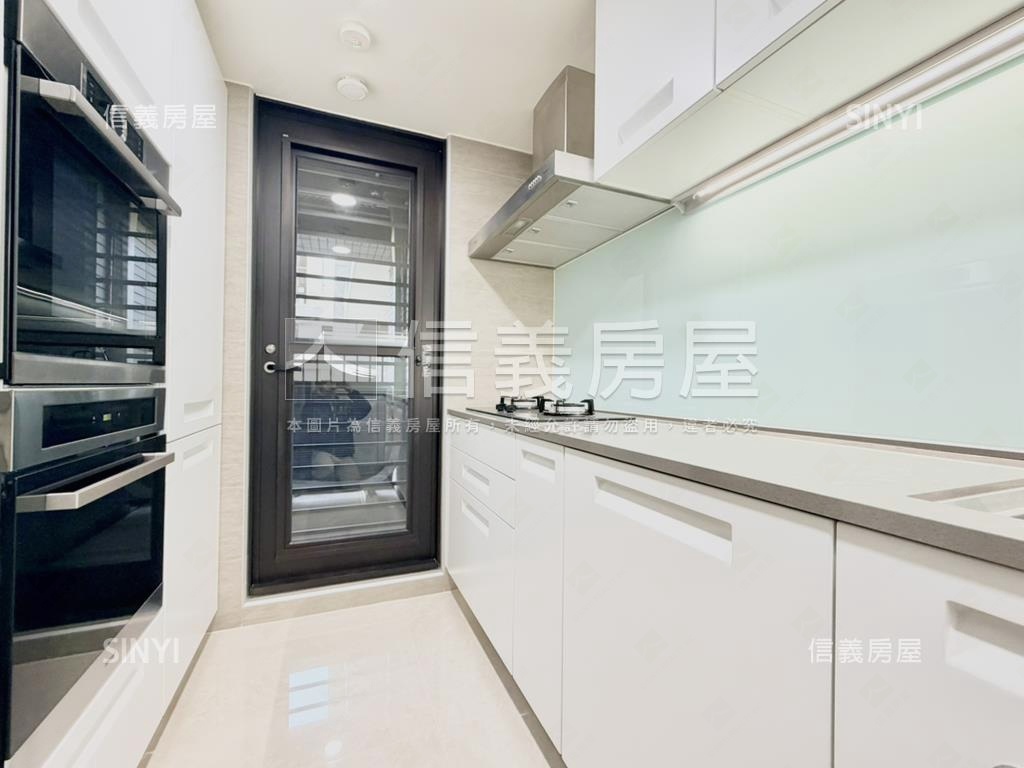 低調奢華。擎川綠地河景戶房屋室內格局與周邊環境