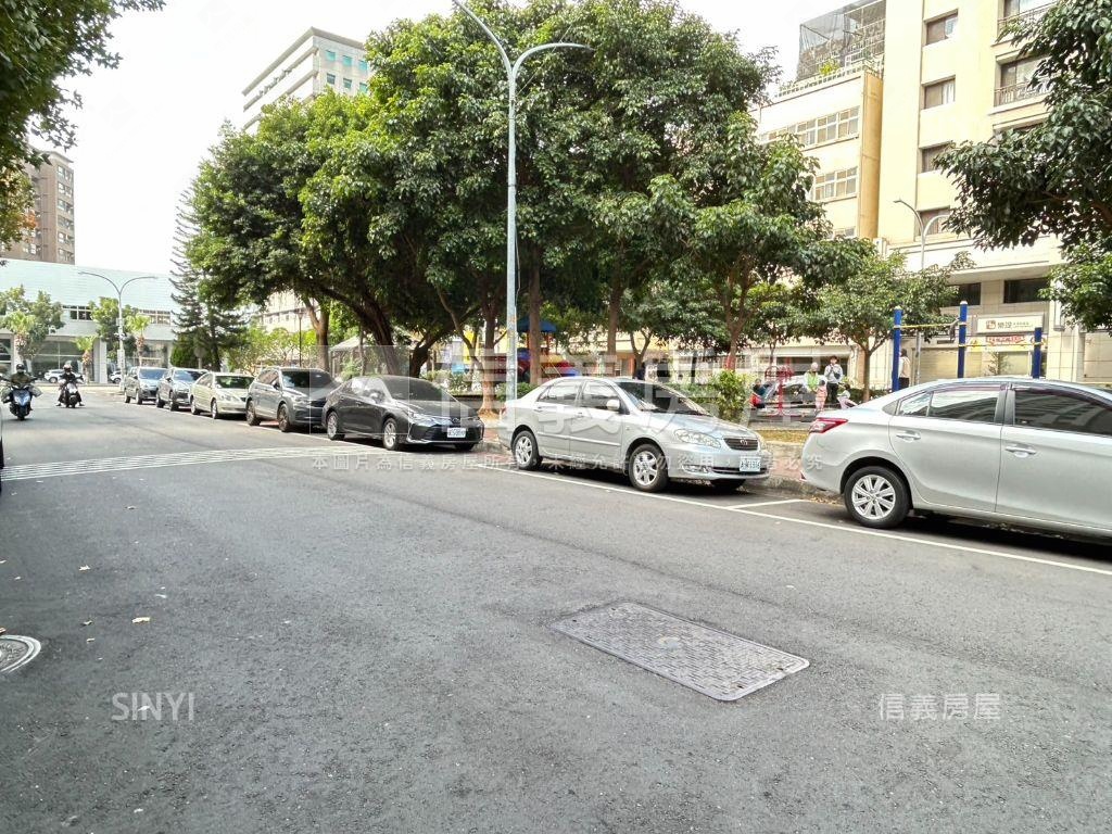 【專任】近中山醫三房平車房屋室內格局與周邊環境