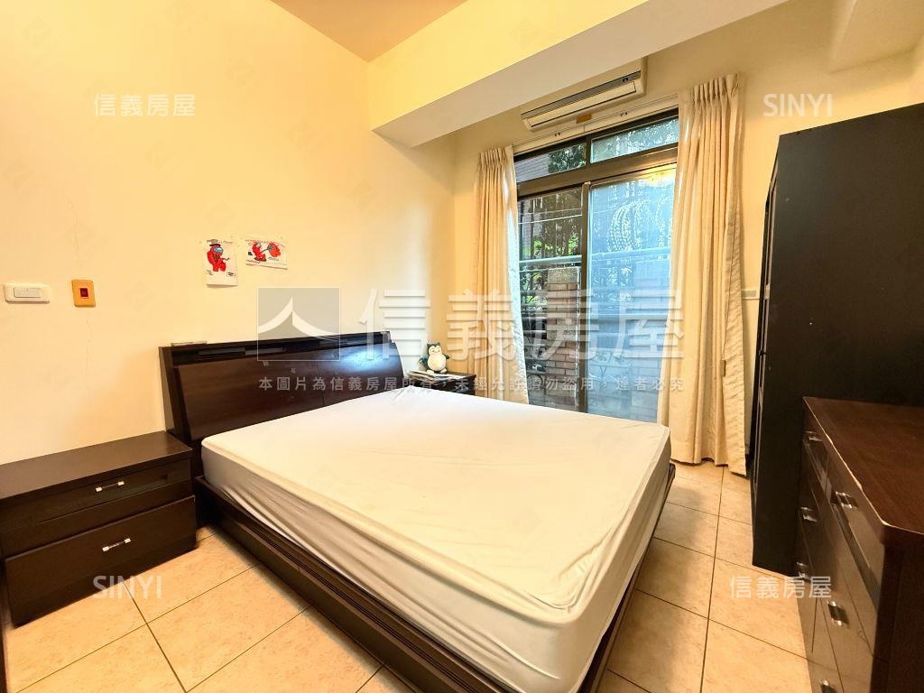 巴黎街頭一樓房屋室內格局與周邊環境