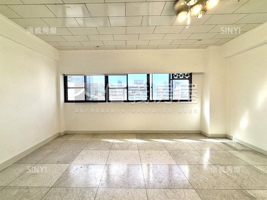 中正國中★首選電梯三房房屋室內格局與周邊環境