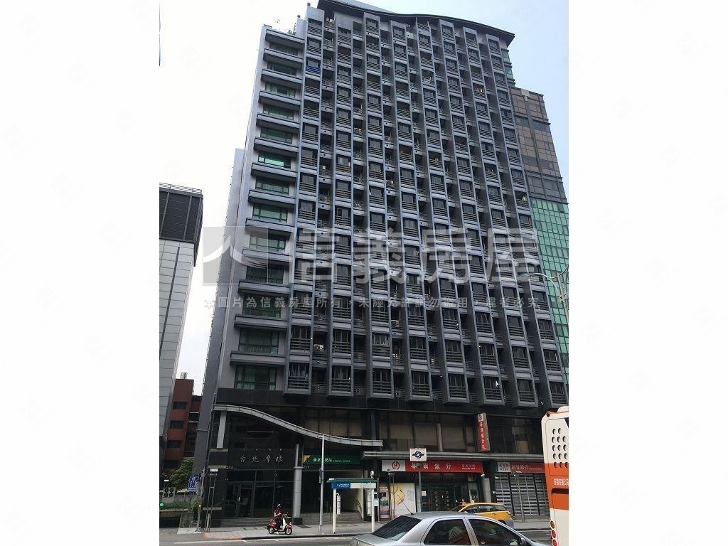 南京三民－電梯高樓房屋室內格局與周邊環境