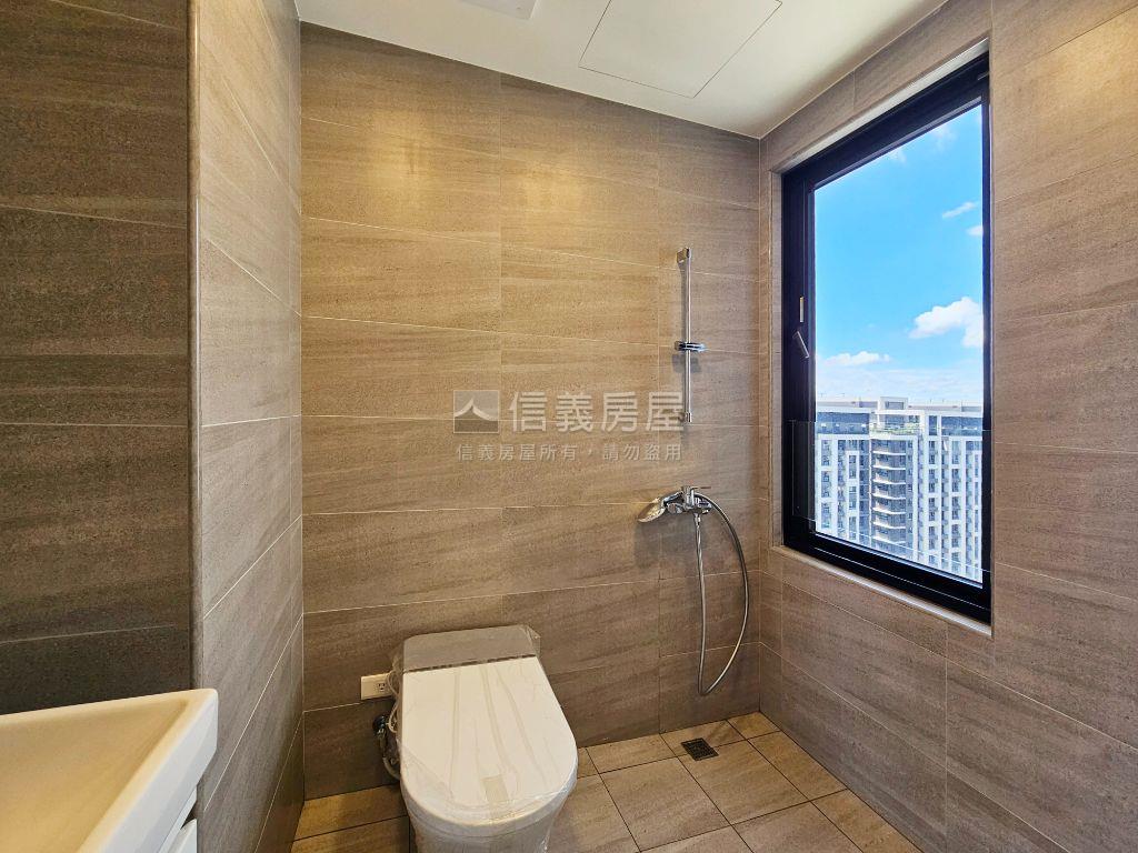 上上寀·高樓美景精寀人生房屋室內格局與周邊環境