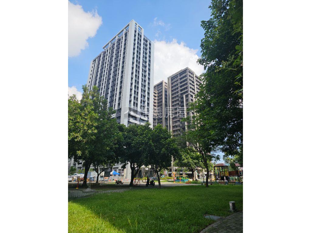 上上寀·高樓美景精寀人生房屋室內格局與周邊環境