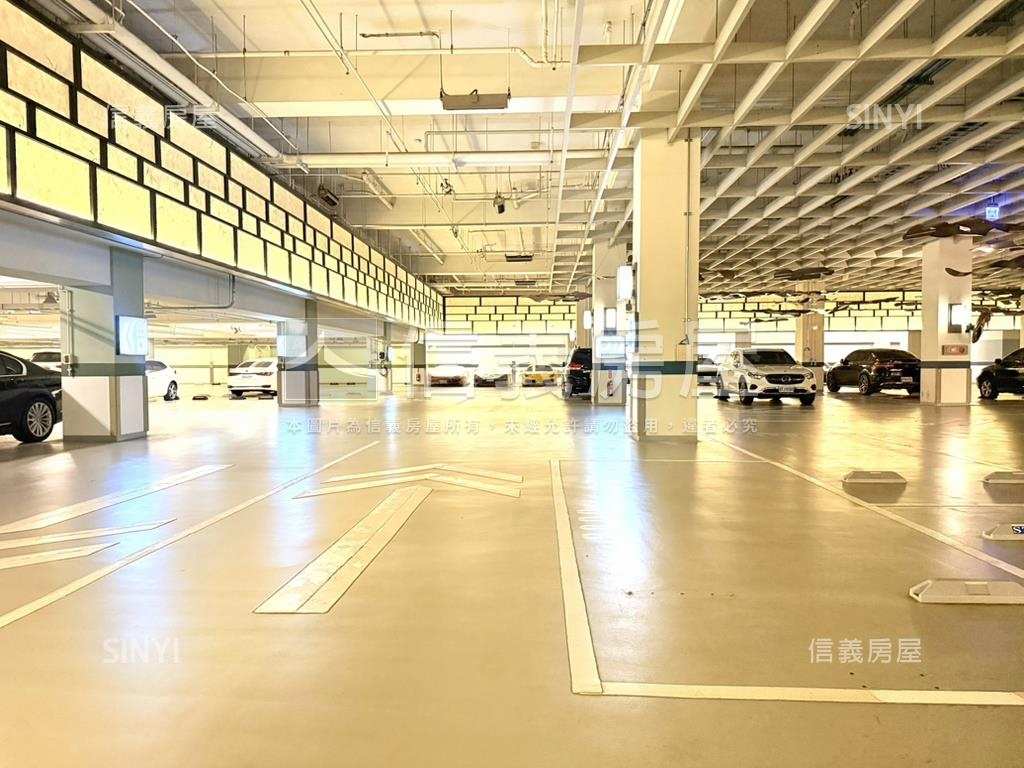 橋峰‧鋼骨巨匠豪邸房屋室內格局與周邊環境