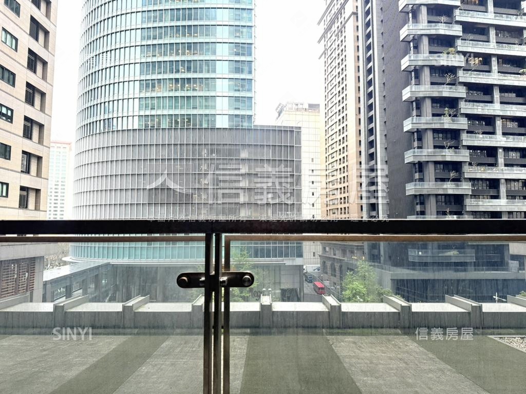 橋峰‧鋼骨巨匠豪邸房屋室內格局與周邊環境