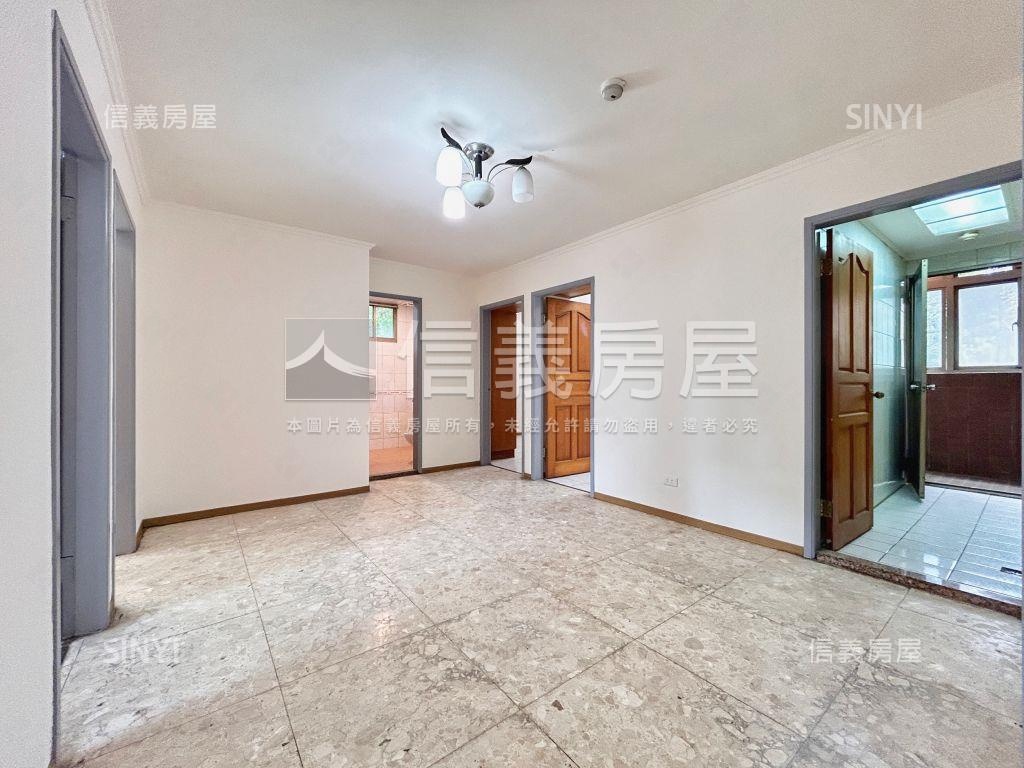 圓山芳鄰四房平面車位房屋室內格局與周邊環境