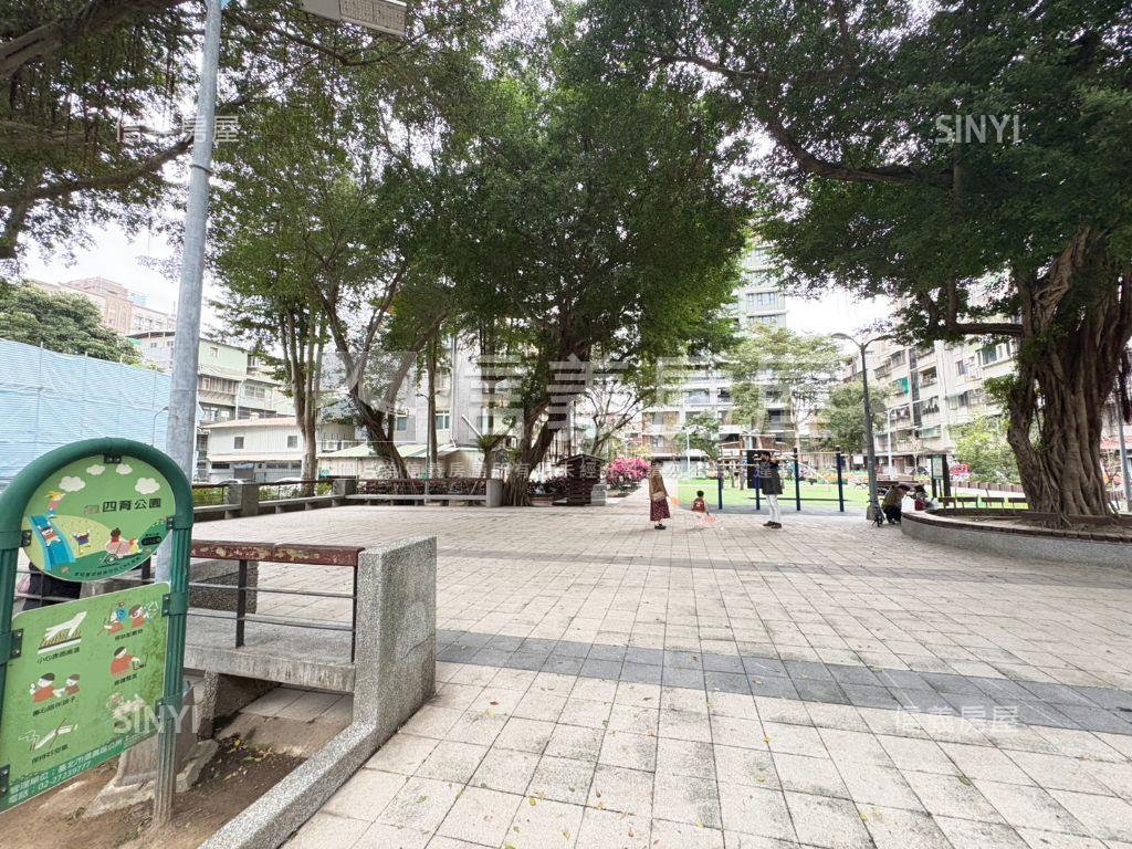 【稀有】邊間一樓好停車房屋室內格局與周邊環境
